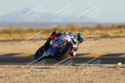 media/Nov-17-2024-CVMA (Sun) [[1fec520723]]/Race 18-Supersport Middleweight/